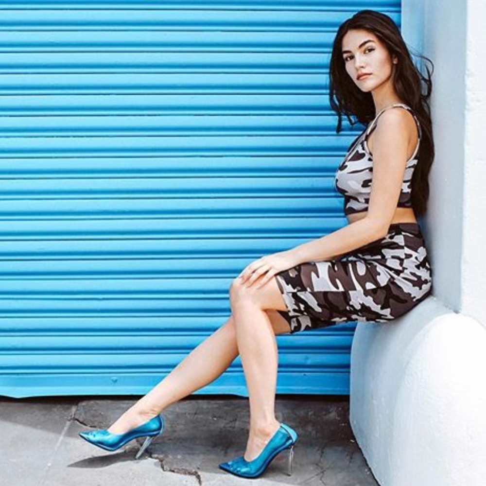 Nuclear Blue Pumps - Picture 3 of 8